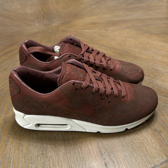 Nike Other - Nike Airmax 90 laser brown men’s Sz 8.5 women’s Sz 10